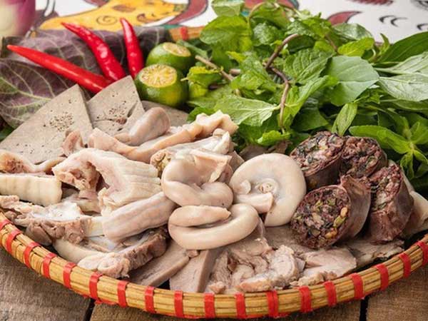 Nguy cơ đột quỵ tồn tại ngay trong bữa ăn: Cách thay đổi chế độ ăn để phòng ngừa đột quỵ