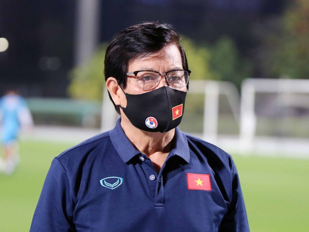 Trưởng đoàn Nguyễn Sỹ Hiển: 'Cần nhìn nhận đúng và đánh giá khách quan về trình độ của tuyển Việt Nam'