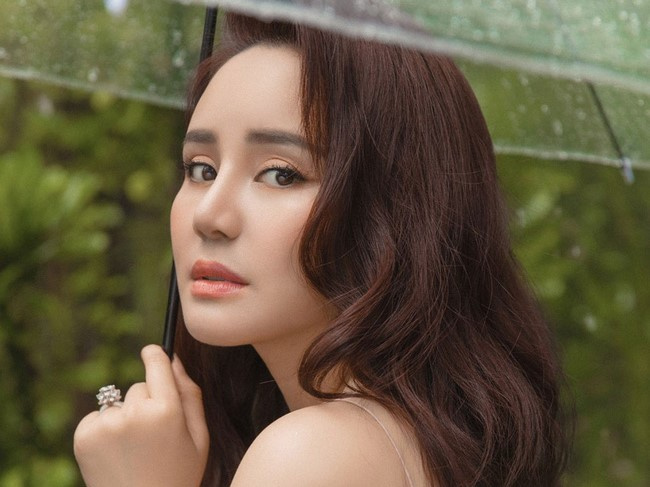 Nick ảo bị cho là của Vy Oanh có động thái bất ngờ giữa drama 400 tỷ đồng