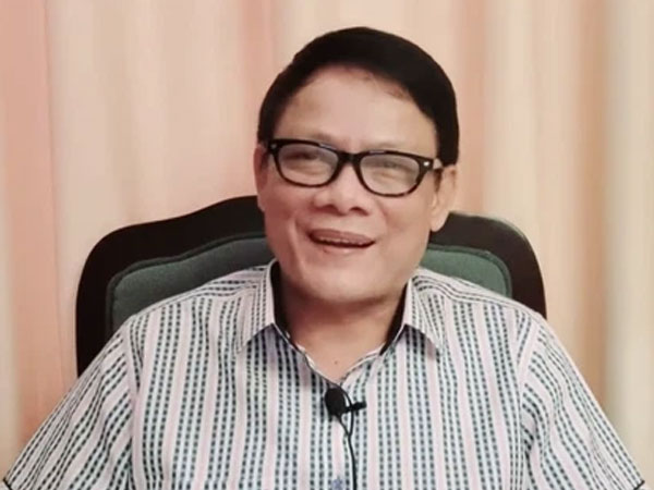 Công khai nhắc nhở Hoài Linh, Trấn Thành việc làm từ thiện, NS Tấn Hoàng bị buộc phải xin lỗi