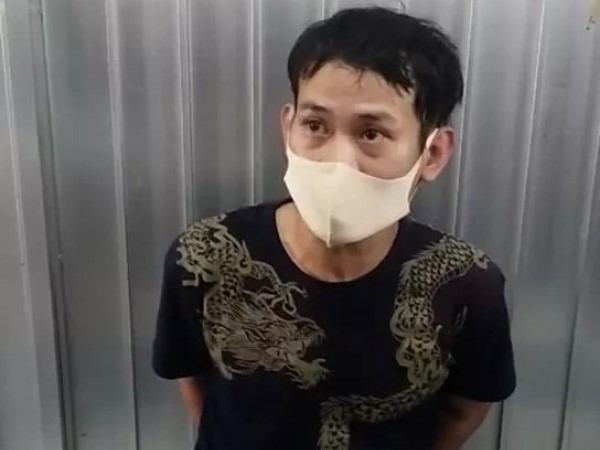 Chân dung kẻ cướp khống chế nữ nhân viên ở TP HCM