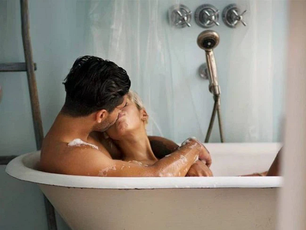 Bị lên án dễ dãi khi 'chia tay rồi còn cho người yêu cũ lên giường miễn phí', lời đáp trả của gái độc thân lại khiến đàn bà ấm êm phải nghĩ