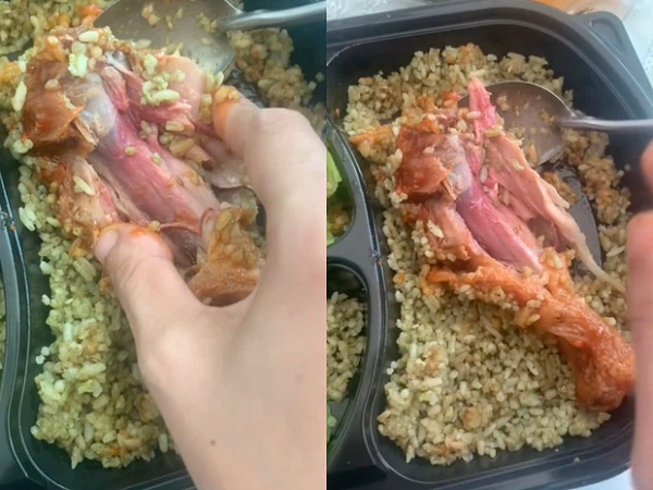 Đặt 2 hộp cơm gà xối mỡ về ăn, thanh niên sốc nặng vì quán quen làm ăn quá cẩu thả: Gà còn máu, cơm để lâu 'chảy nhớt'