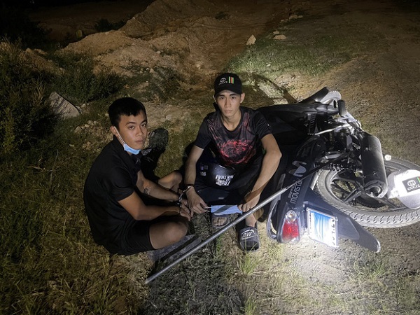 Ngăn kịp thời nhóm 'sửu nhi hổ báo' mang dao phóng lợn đi 'huyết chiến'