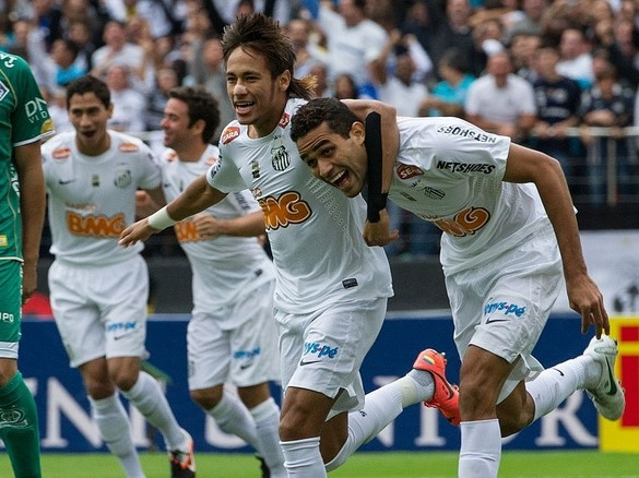 Trung Quốc thiếu chân sút nhập tịch - bạn thân của Neymar khi gặp Việt Nam ở lượt đi