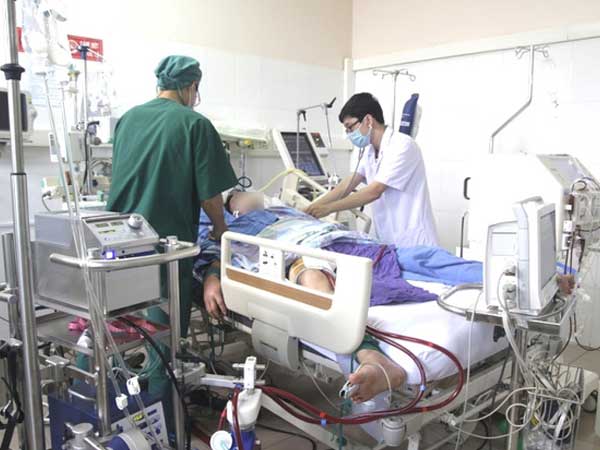 Người đàn ông 41 tuổi suýt mất mạng sau khi uống 600 viên hạ áp