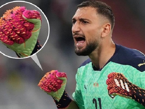 Bỉ ẩn đôi găng tay đầy gai giúp Donnarumma đưa Italia vào bán kết Euro 2020