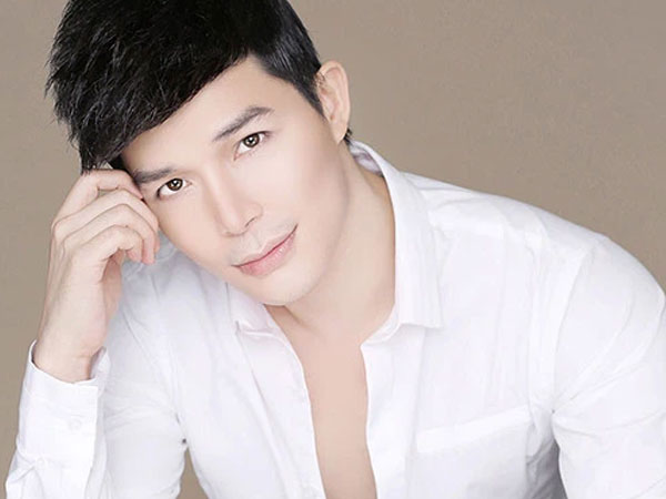 Nathan Lee đăng status với loạt từ ngữ nặng nề, đồng tình khi Duy Mạnh chỉ trích Cao Thái Sơn