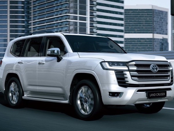 Land Cruiser 2022 rục rịch về Việt Nam
