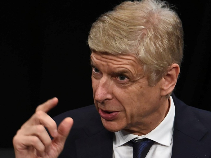 HLV Wenger: 'Đó không thể là một quả penalty cho ĐT Anh'