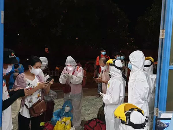 Không tiếp nhận người trở về từ TP HCM, 26 người dân Thừa Thiên - Huế đành ra Quảng Trị cách ly tập trung