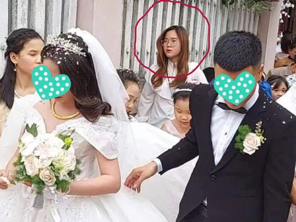 Đi đám cưới bị chụp ảnh dìm, cô gái tìm 'thủ phạm' chụp lén để hỏi tội, không ngờ 'bắt được anh công an'
