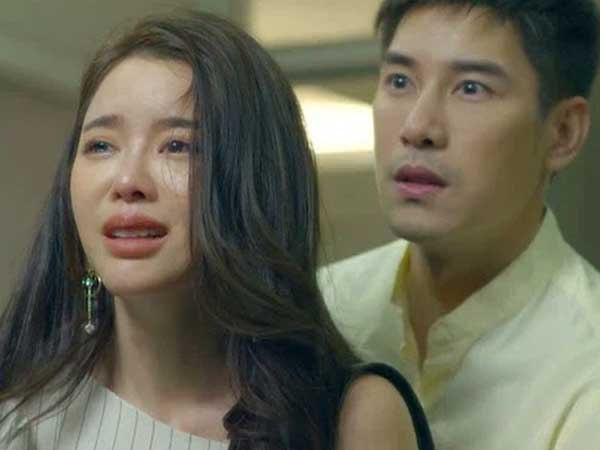 Bất ngờ thấy bạn trai ghì chặt chị dâu tương lai trong phòng bếp, tôi choáng váng phát hiện ra một sự thật đau như cắt