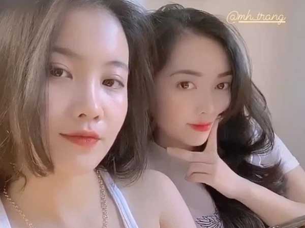 Doãn Hải My và bạn gái Hà Đức Chinh cùng check-in một món ăn lạ, hay là Đoàn Văn Hậu đưa người đẹp ra mắt bạn bè?