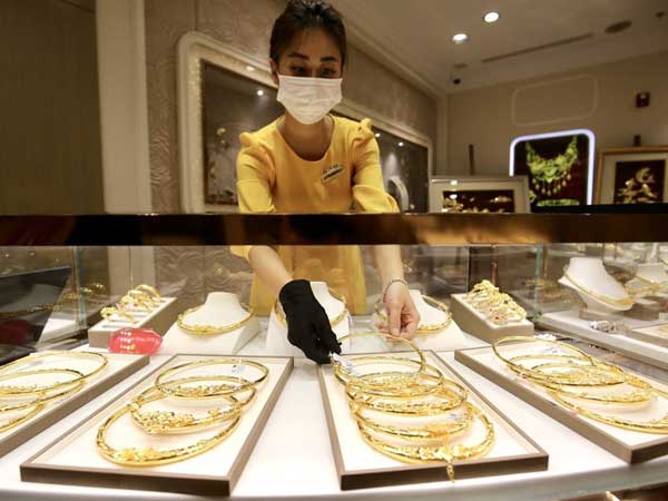 Sau các phiên tăng liên tiếp, giá vàng trụ vững trên đỉnh cao