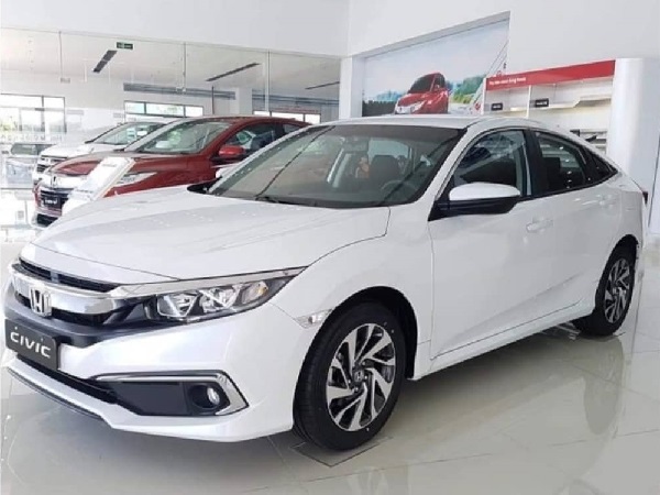 Honda Civic bất ngờ ưu đãi lớn kéo giá xe giảm còn hơn 700 triệu đồng