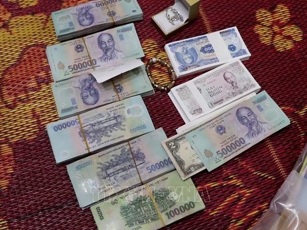 Phá đường dây cá độ bóng đá 350 tỉ đồng