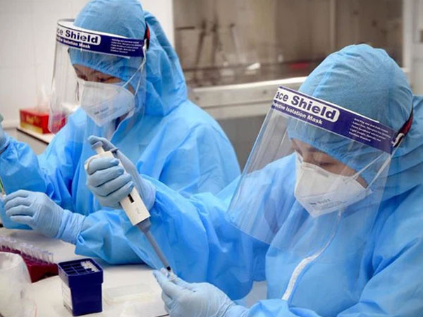 Hà Nội ghi nhận 10 trường hợp dương tính với SARS-CoV-2