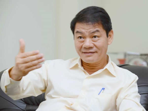 Tỷ phú USD kín tiếng hàng đầu Việt Nam rút hết khỏi thương vụ lớn