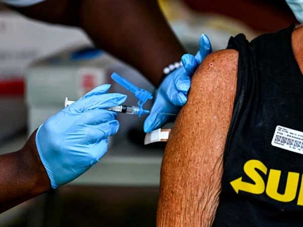 Phát hiện thêm tác dụng phụ có thể xảy ra sau tiêm vaccine COVID-19