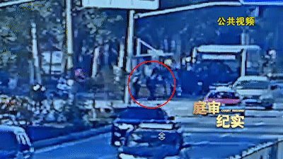 Người đàn ông đang đi bộ bỗng bay vút lên cao rồi chết trong bụi cây, vụ tai nạn gây hoang mang vì 2 sự trùng hợp khó tin