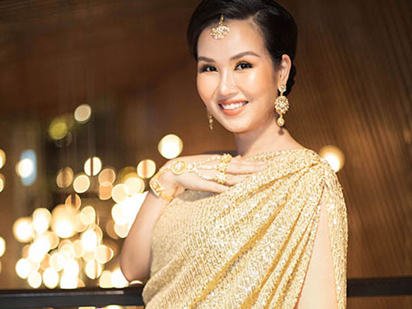 Võ Hạ Trâm chính thức hạ sinh con gái đầu lòng với ông xã người Ấn Độ sau 2 năm kết hôn