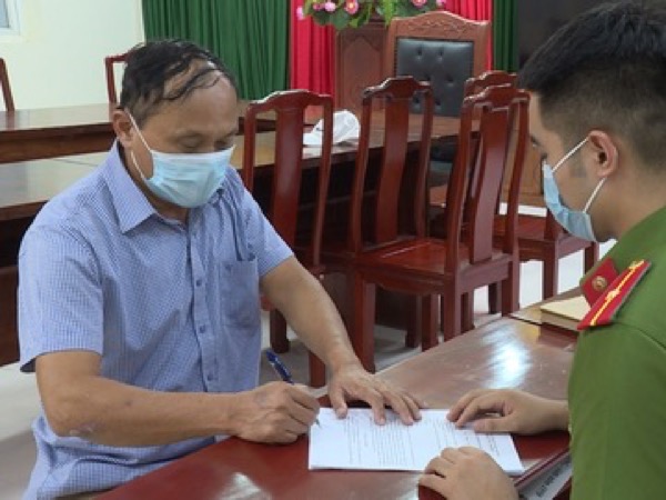 Bực tức vì không trúng thầu, giám đốc cưỡng đoạt tiền của đối thủ