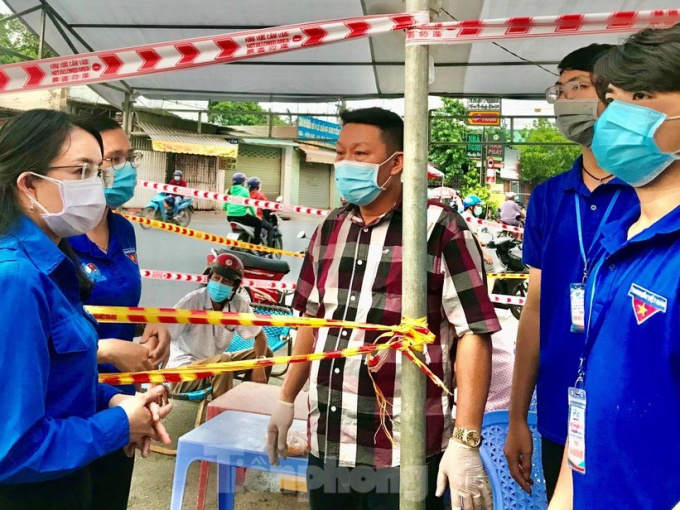 Phát hiện ma tuý trong nhu yếu phẩm gửi vào khu phong tỏa ở Bình Dương