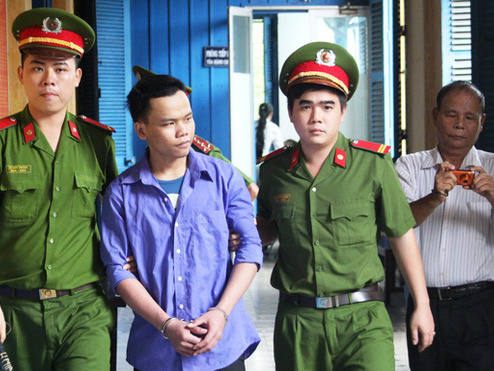 Một tử tù dương tính với COVID-19 bỏ trốn: Cao 1,63m, tóc ngắn, da trắng