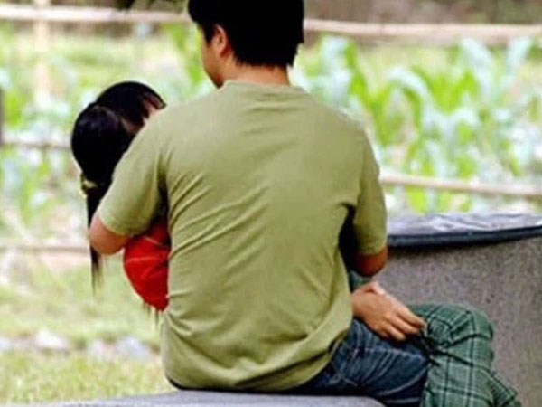 Thanh niên nhiễm HIV 2 lần dụ dỗ quan hệ tình dục với người yêu nhí 15 tuổi