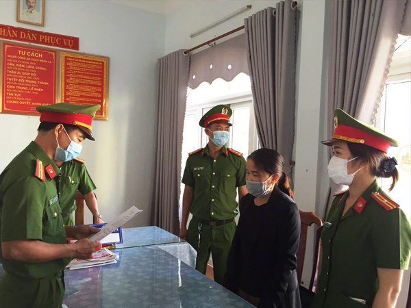 Một nữ cán bộ xã ở Quảng Nam chiếm đoạt hơn 5,4 tỉ đồng