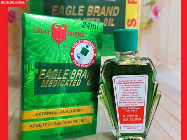 Tin đồn hít dầu gió trị khỏi bệnh COVID-19: 'Tôi xin chúc mừng gia đình ấy, nhưng không có sự thần kỳ nào ở đây cả!'