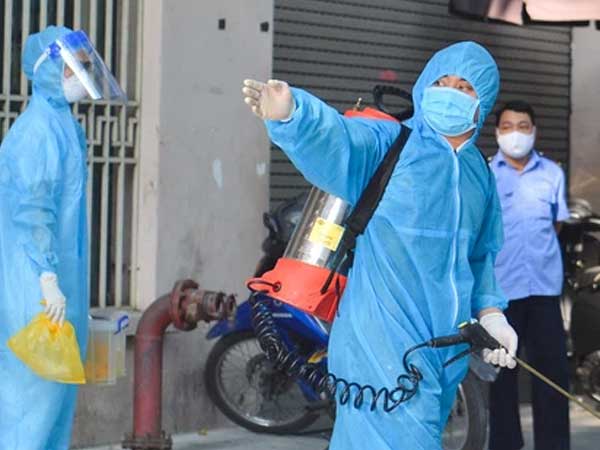 Hà Nội ghi nhận 13 ca dương tính SARS-CoV-2, trong đó 8 người liên quan nữ nhân viên ngân hàng Vietinbank