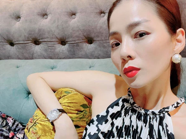Bị mỉa mai không làm từ thiện và bao nuôi trai trẻ, Lệ Quyên 'xù lông' đáp trả làm antifan 'câm nín' luôn!