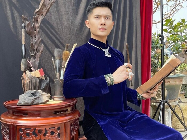 Lâm Bảo Châu bị soi kim cương mang đầy tay, đồ hiệu dát đầy người sau khi yêu Lệ Quyên