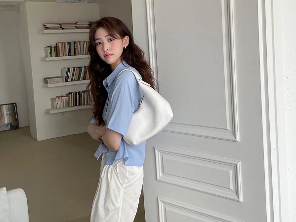 Sơ mi Hàn Quốc hot nhất 2021: Mặc lên trẻ ra vài tuổi, nhưng không quá lố với nàng 30+