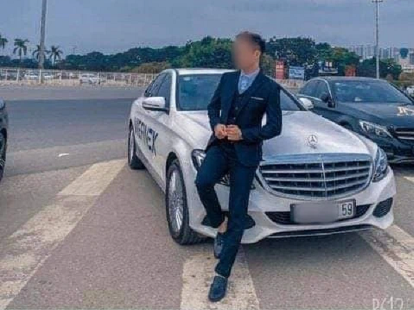 Lại có thêm 'hotboy tài chính' xài chung 1 ô tô chụp ảnh, truyền đạt triết lý làm giàu