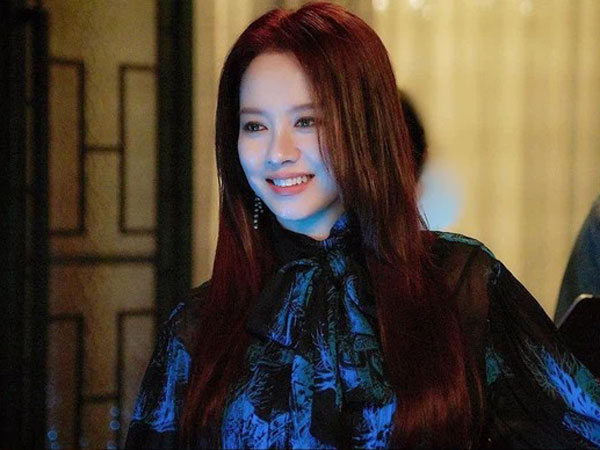 Phát sốt với visual bùng nổ của mợ ngố Song Ji Hyo ở Bàn Tiệc Phù Thủy, ai dám tin chị đẹp 40 tuổi rồi!