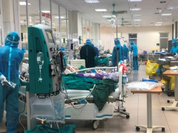 Bộ Y tế yêu cầu các bệnh viện chuẩn bị oxy, nâng số giường điều trị bệnh nhân nặng, nguy kịch lên tới 200 giường
