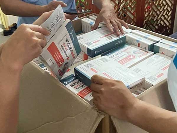 Hà Nội: Thu giữ hơn 3.000 que test nhanh Covid-19 không rõ nguồn gốc tại quận Hoàng Mai và Thanh Xuân