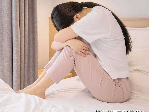 7 việc đừng bao giờ làm trong những ngày giãn cách xã hội vì sẽ khiến hệ miễn dịch của bạn suy yếu, tăng nguy cơ mắc bệnh