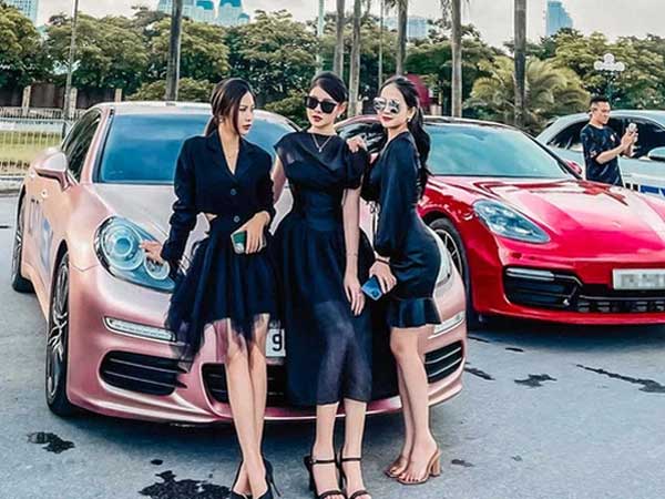 Soi giá dàn xe của 'hot boy, hot girl tài chính': Đủ loại 'Mẹc', Porsche giá từ 1,5 tỷ đến 11 tỷ đồng