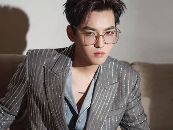 Ngô Diệc Phàm: Kẻ phản bội EXO 'toang' vì hot girl 19 tuổi, đối mặt 10 năm tù khi bị bóc trần ảnh 18+ và thói cuồng săn gái vị thành niên