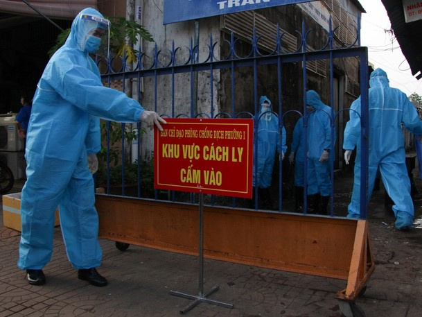 'Cách ly F0 tại nhà ở Việt Nam thận trọng hơn các nước để tránh rủi ro'