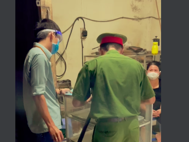 Xôn xao clip cán bộ nói 'bánh mì không phải thực phẩm' đi xử phạt cơ sở sản xuất bánh mì