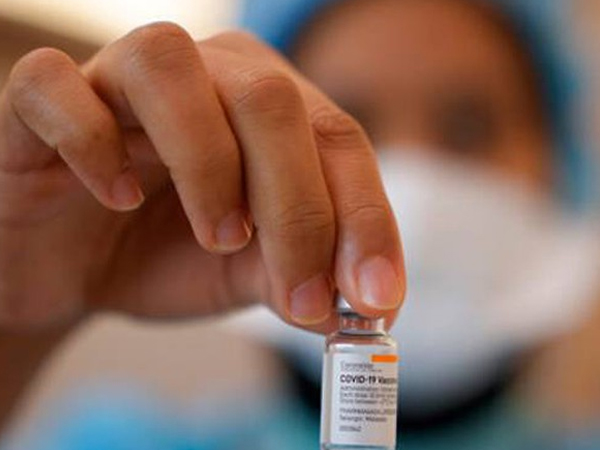 Malaysia điều tra cáo buộc nhân viên y tế dùng ống vaccine rỗng tiêm cho dân