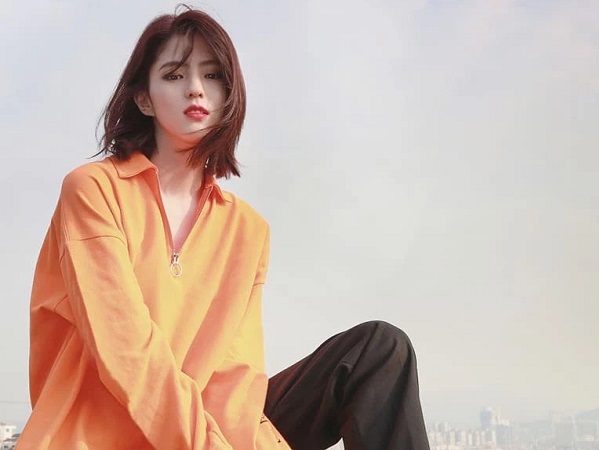 Han So Hee có thời để tóc bob 'chất hơn nước cất', nhìn không thấy giống Song Hye Kyo mấy!