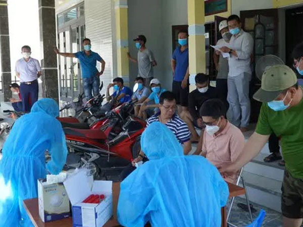 Quảng Bình phát hiện 3 ca dương tính khi đang tự cách ly tại nhà