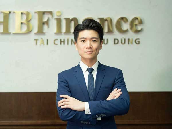 Thiếu gia nghìn tỷ nhà bầu Hiển 'lôi kéo sử dụng dịch vụ tài chính, cho vay cá nhân'?