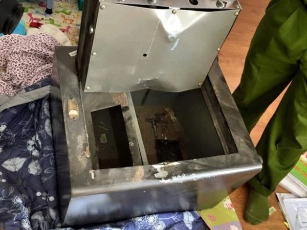 Đại gia ở TP.HCM trình báo bị trộm bê két sắt gần 2,5 tỷ đồng
